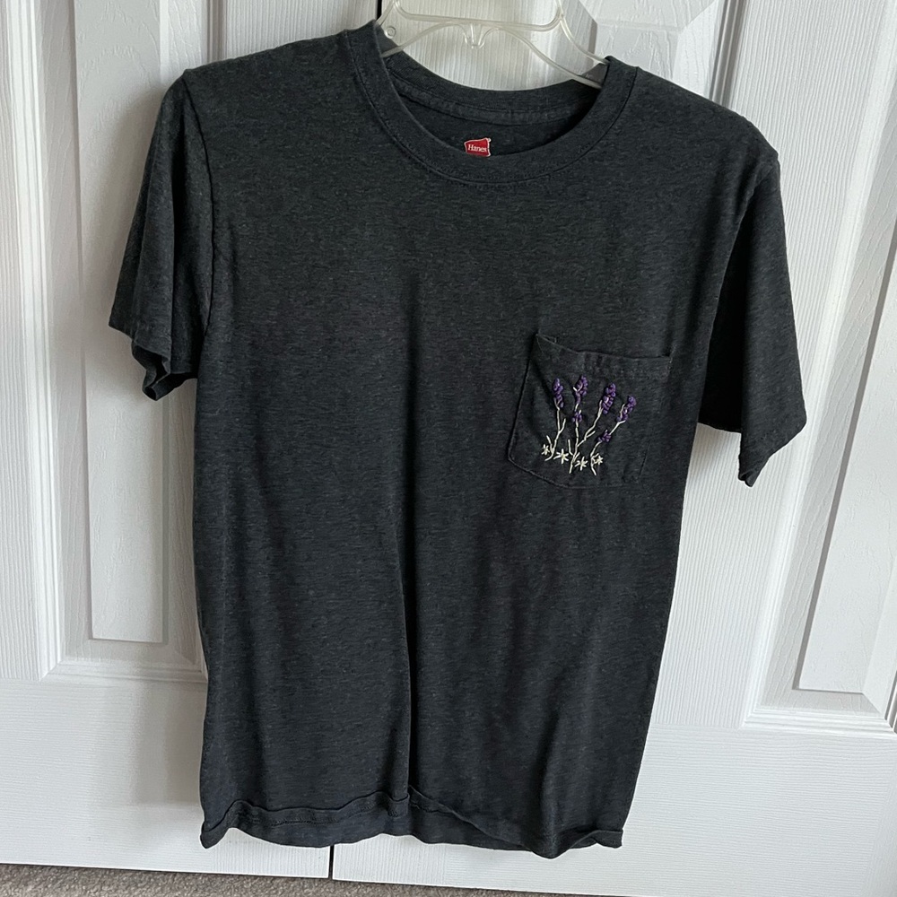 Gray Floral Embroidered Short Sleeve Tee